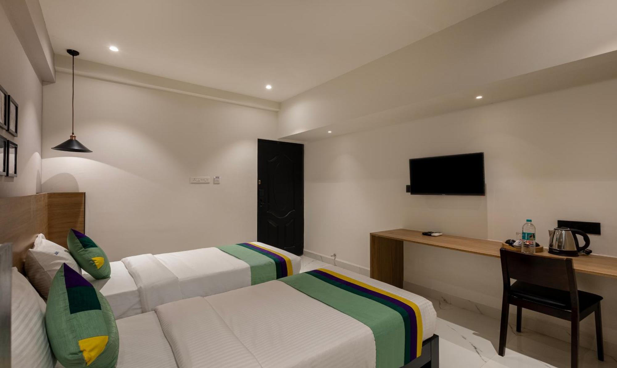 Treebo Premium Vapr Ashok Nagar Hotel Chennai Eksteriør billede